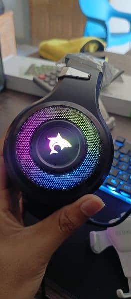 F2 Gaming Headphone with active noise cancellation Rgb lights headphon 5