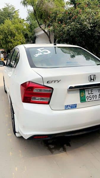 Honda city 2018 modal colour white auto smood drive one hand used car 3