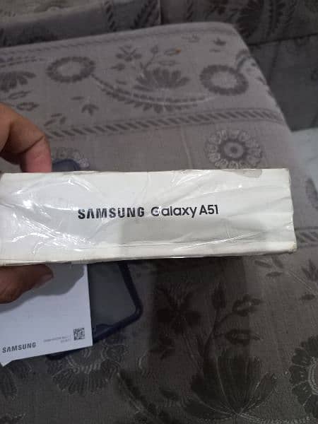 SAMSUNG A51 8/128 IN GOOD CONDITION 2