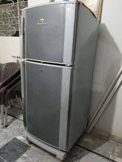 Dowlance fridge in good condition khurram