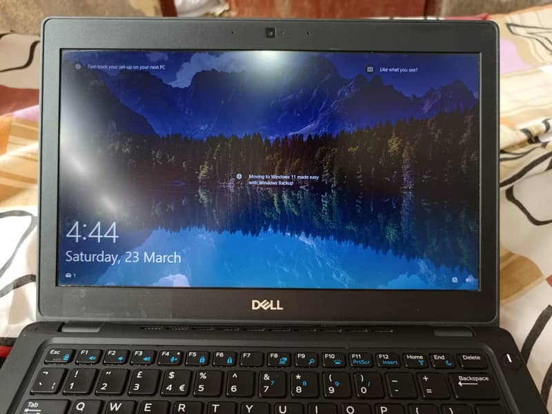 Dell Laptop 5290 4