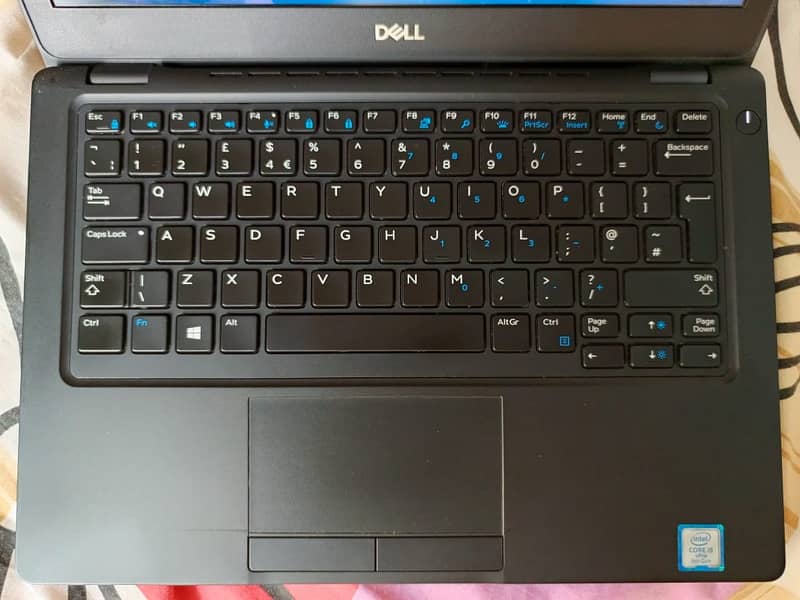 Dell Laptop 5290 5