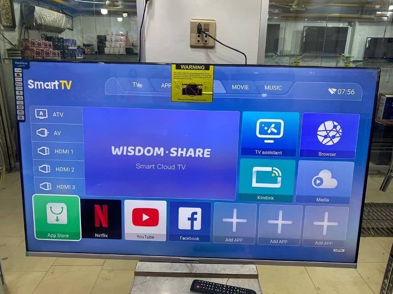 New box pack Samsung 43 inch smart led tv IPS panel 03001802120 3