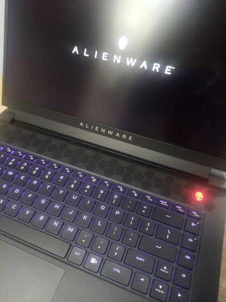 Alienware m15 R7 Gaming Laptop Corei7 12th generation, RTX 3070to 8GB 2