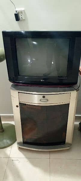 LG TV with Trolley 2