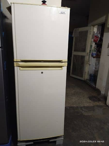 Orient fridge 0