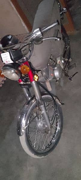 HONDA 100cc fully original maintained. old is gold. 4