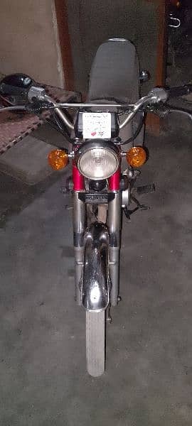 HONDA 100cc fully original maintained. old is gold. 5