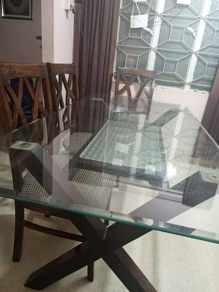 pure sheesham dinning table (6 seater) 3