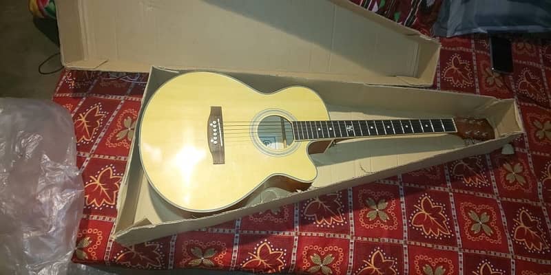 new guitar 10/10 condition 2