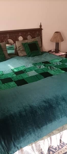 Bed set with 2 side tables 3