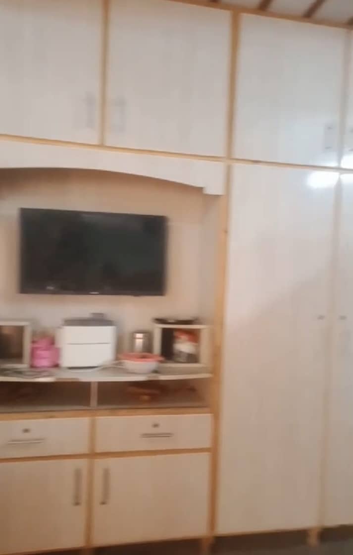 Wardrobe  used like new 1