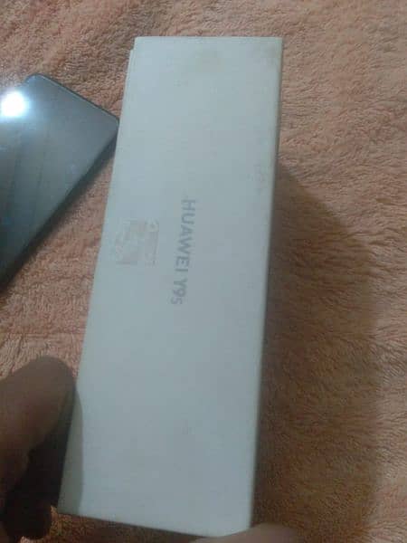 Huawei Y9s 6 128 with Box 4
