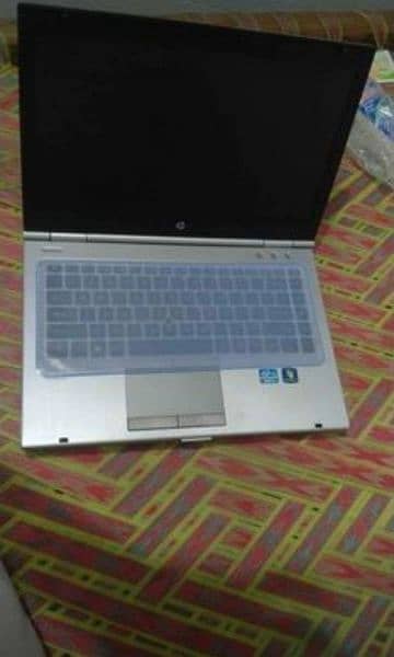 Hp laptop cor i5 ssd 0