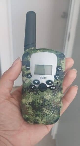 T388 2pairs Camouflage Color Walkie Talkies FRS22Chanels 1.5Km 3