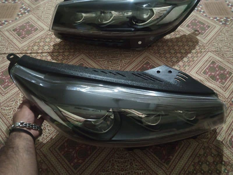 Kia Sorento /Sportage/Stonic/Head light/Bonnat/Doors/Fender/Bumper 0