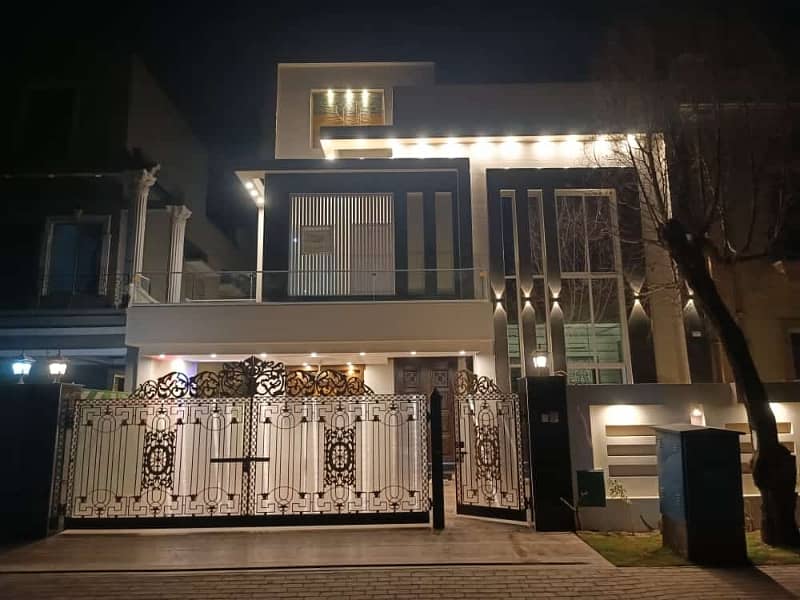 Beautiful 10 Marla House For Sale In Central Block, Bahria Orchard Lahore. 1