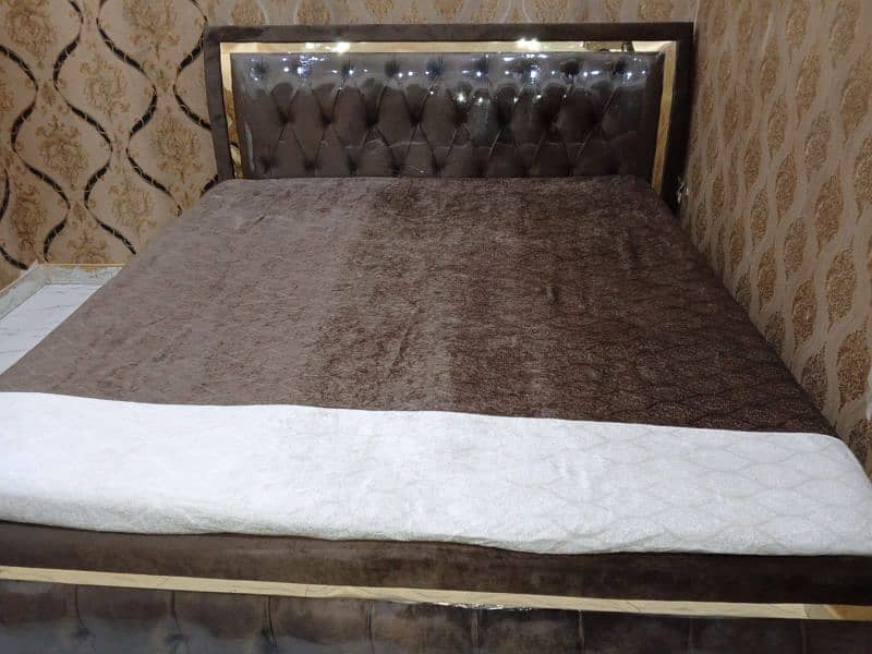 King bed/ double bed set /king size bed set/wooden bed set / Furniture 2
