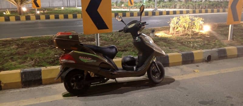 electric Scooty without battery 3