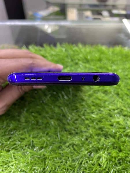 OPPO reno 3 pro with box charger 1