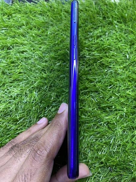 OPPO reno 3 pro with box charger 3