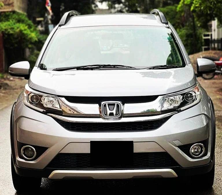 Rent A Car In Islamabad/Car rental service/ Rent a car/ Honda BRV 0