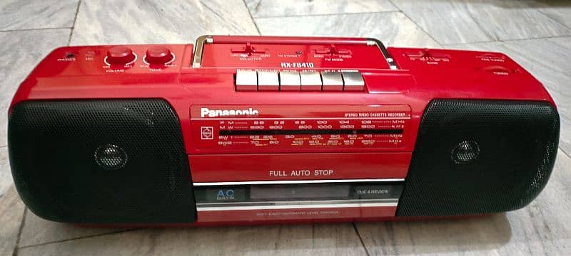 Panasonic Cassette Player with FM Radio 4