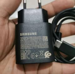 Samsung 25watt original box plugged charger