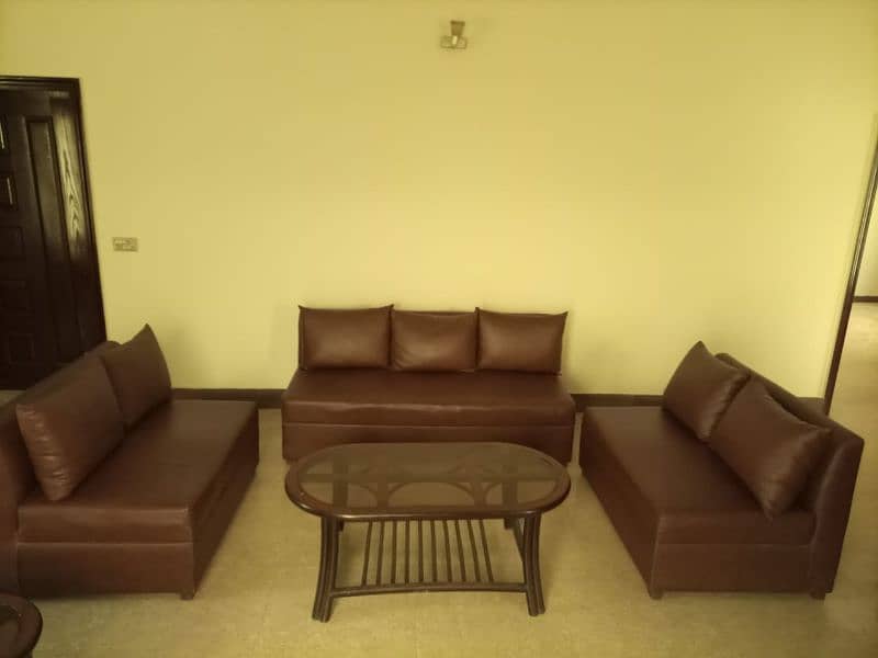 7 Seater Sofa Set For Sale in Bahria Town Lahore 2