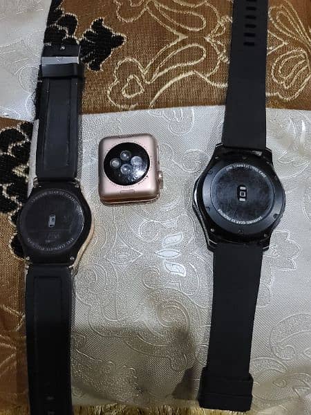 mere pas samsung s2classic , s3 frontier apple watch 3 series 38mm 1