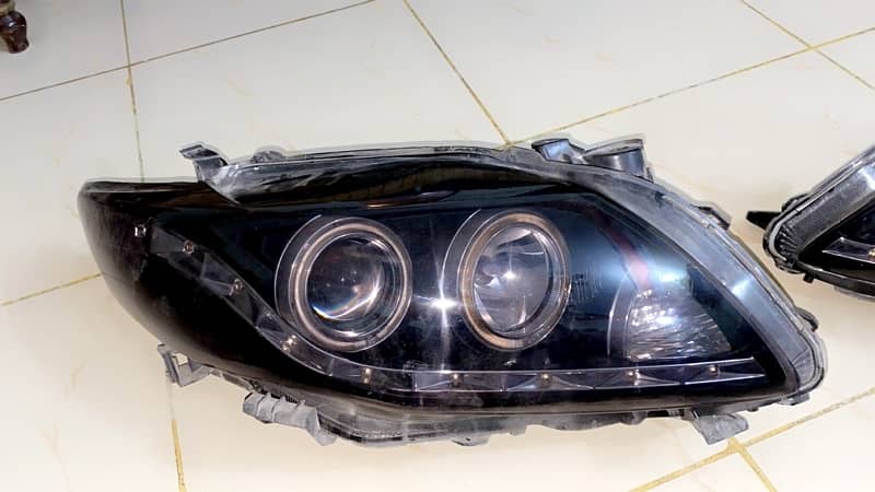 Corolla 2010 Headlights 1