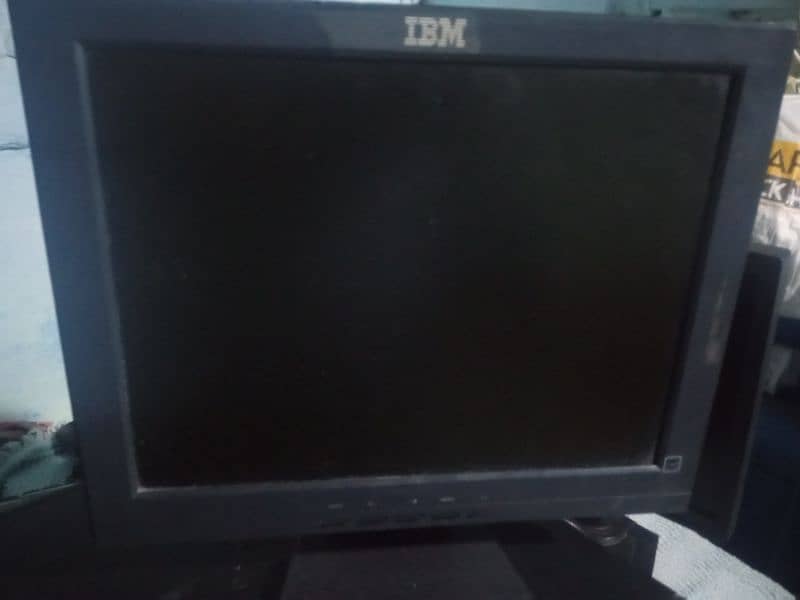IBM BRAND LCD 15 INCH . NO LINES. NO SPOT. 03181061160 5