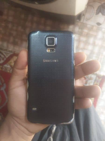 Samsung Galaxy S5 2gb 16 gb 2
