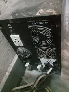 3000 watts ups used condition 9/10