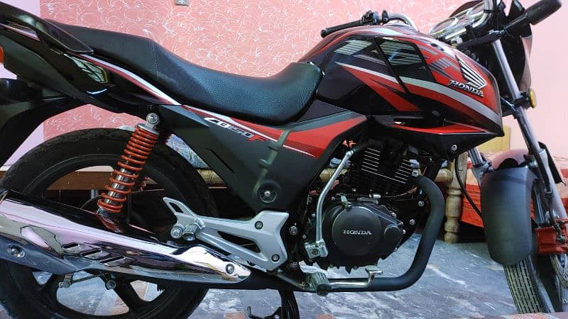 Honda CB-150 Black-Red in Good Condition. Engine is not Open 8