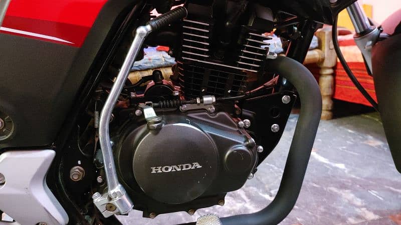 Honda CB-150 Black-Red in Good Condition. Engine is not Open 10