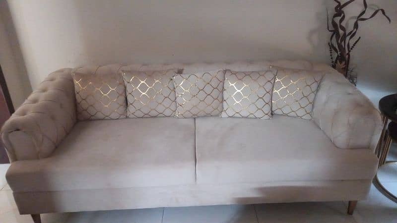 want to sale my sofa set 1