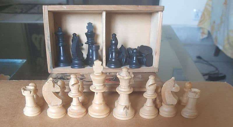 Wooden chess pieces 2