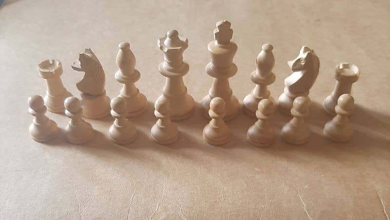 Wooden chess pieces 3