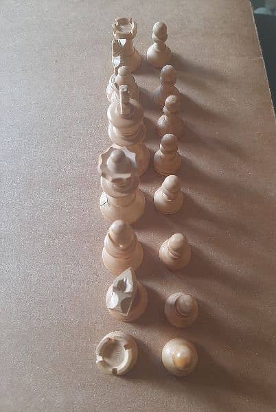 Wooden chess pieces 4