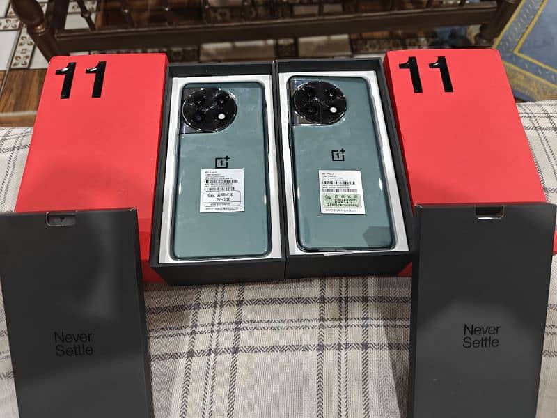 OnePlus 11 16/512 global dual SIM box pack 1