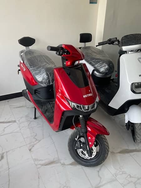 All variants of Metro Yadea Available at your Door steps Electric bike 1