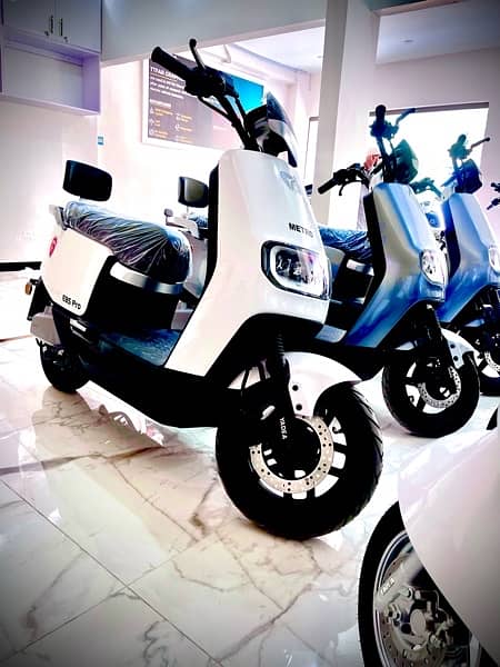 All variants of Metro Yadea Available at your Door steps Electric bike 2