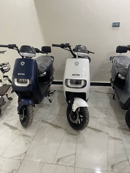 All variants of Metro Yadea Available at your Door steps Electric bike 4