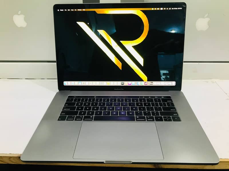 Apple macbook Pro 2019 Space gray Core i9  16/1tb 0