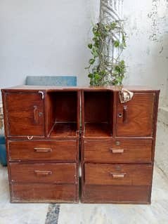 Side tables in good condition  ( 3000) each