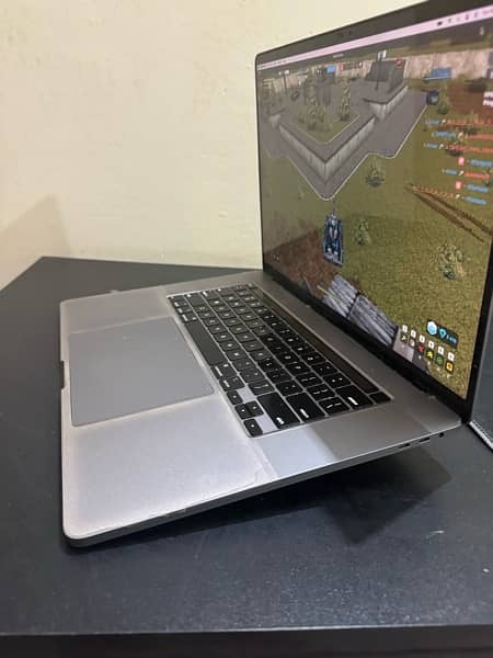 MACBOOK PRO 2019 16 inch 1