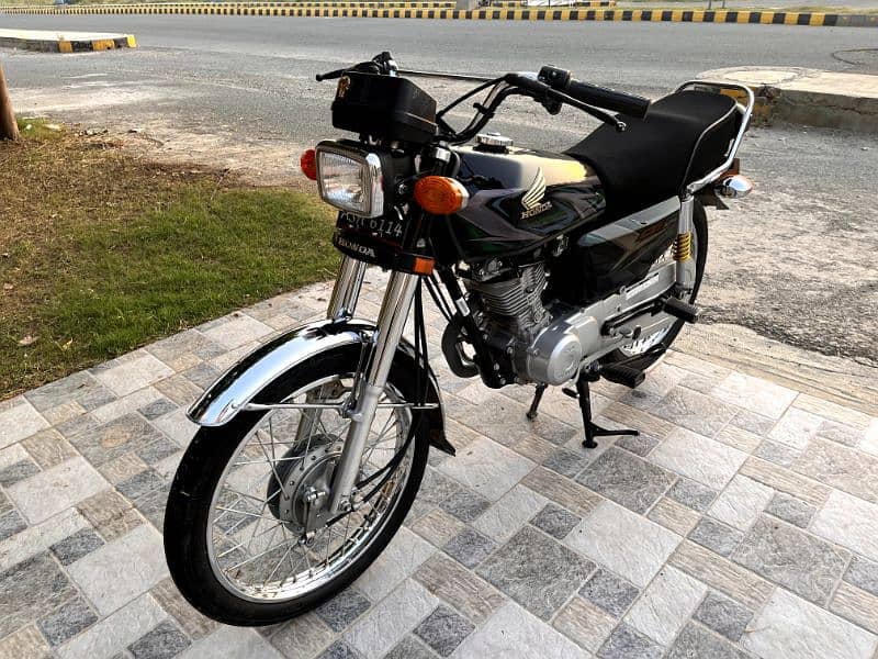 Honda CG125 (2022/2023) - Bullet for Pakistani roads 0