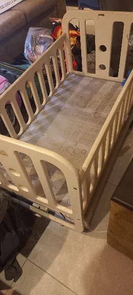 Baby Crib , Used Nice Condition 1