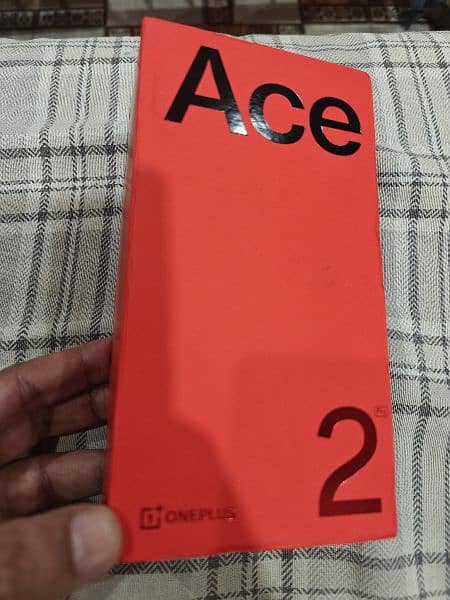 OnePlus ace 2 pro 24/1 TB,16/512GB dual SIM box pack 3